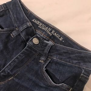 Mid Rise Dark Denim Jegging